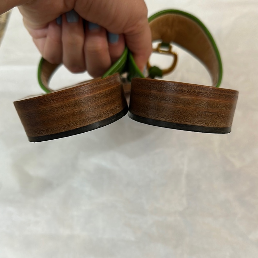 AMADEO CANFORA Green Leather Sandals with Gold Accent - Picture 6 of 8